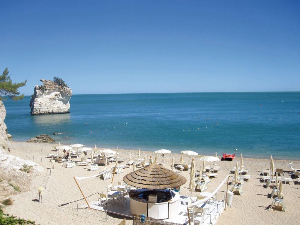 מאטינאטה Baia Dei Mergoli Hotel מראה חיצוני תמונה